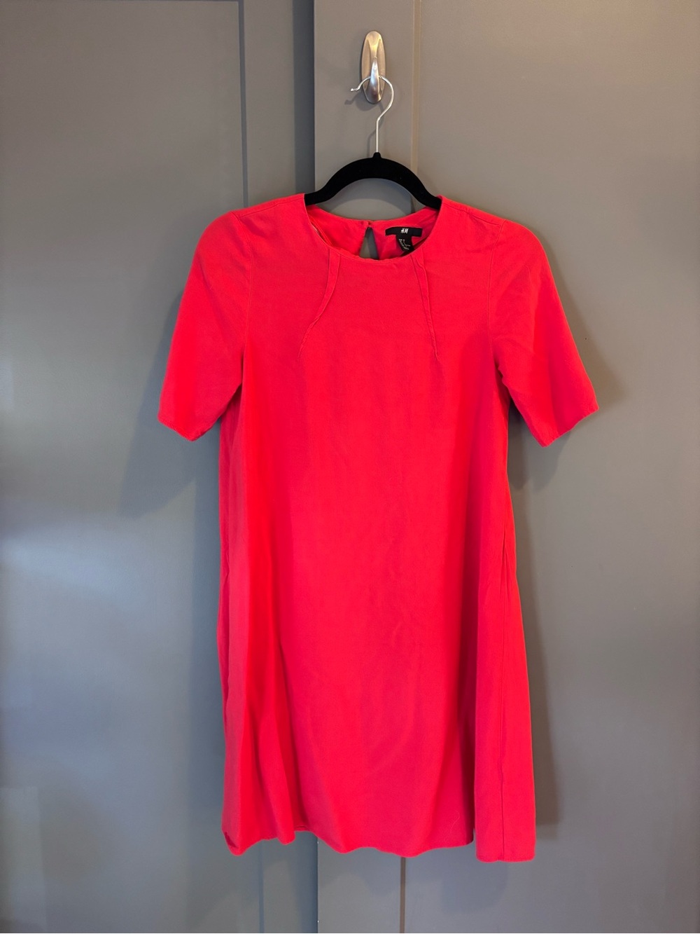 Short-Sleeve Red Shift Dress - H & M